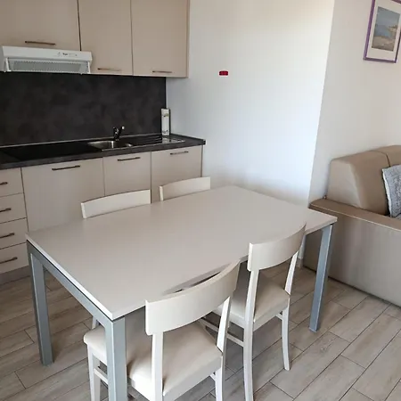 Apartment Alma Di